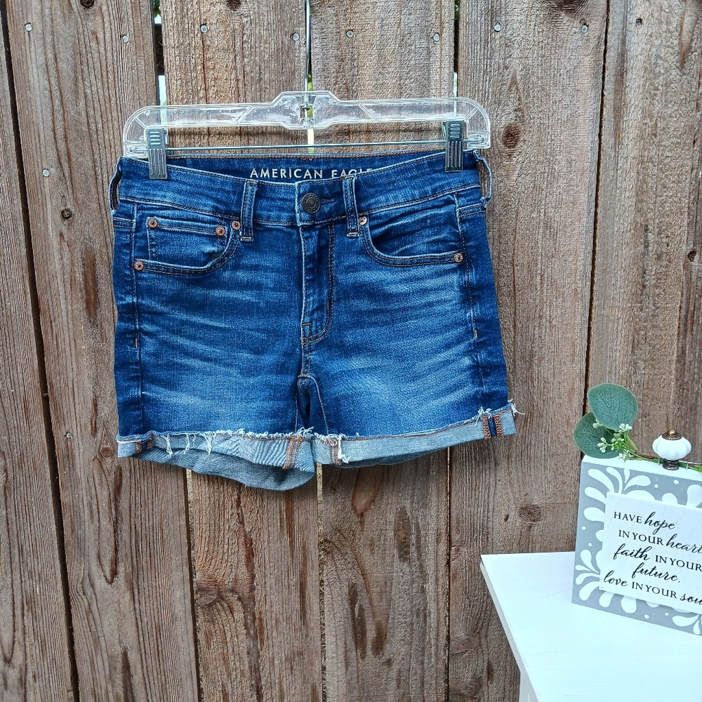Womens American Eagle Jeans Midi Shorts Size 2